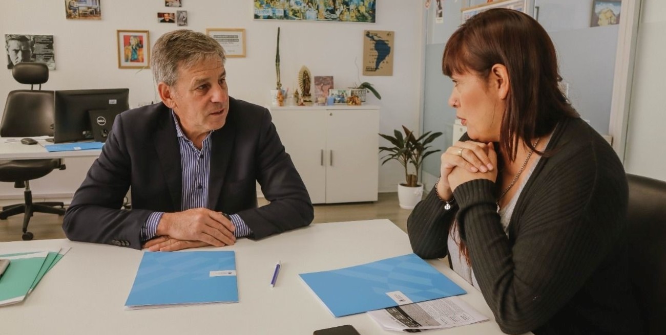 Jatón: "Unos $ 1.000 millones vienen a Santa Fe para urbanizar el barrio 29 de Abril"