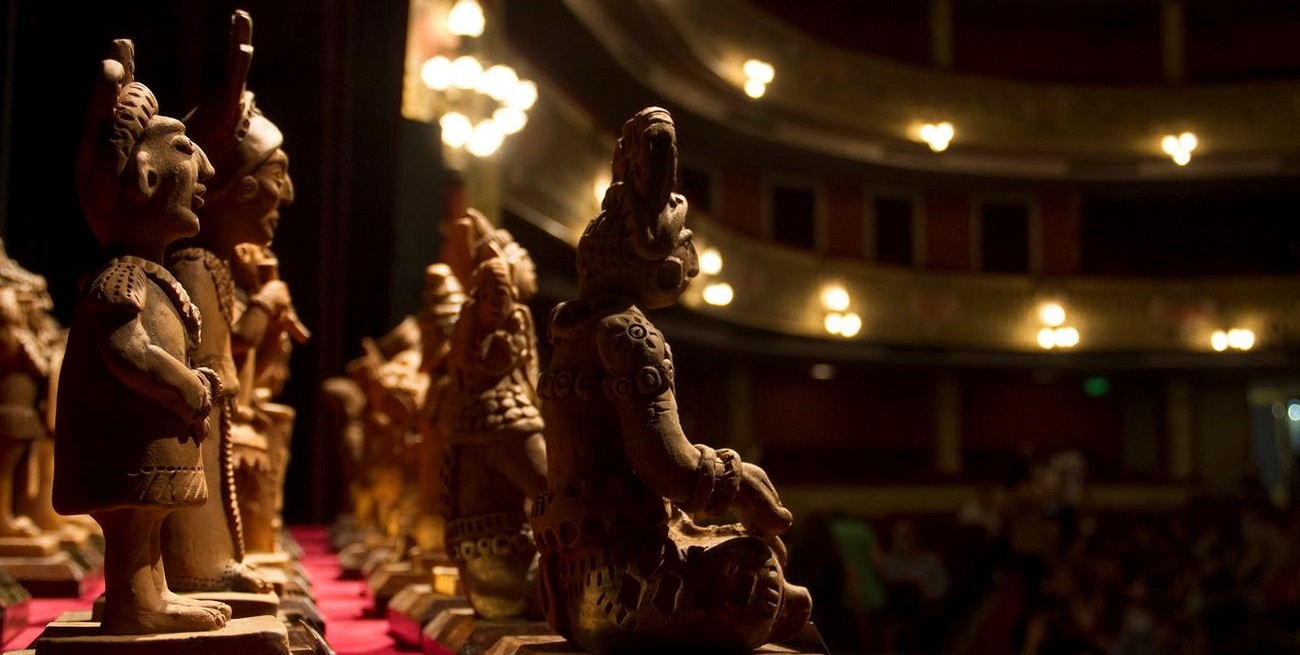 La ciudad celebra los 30 años del Premio Máscara