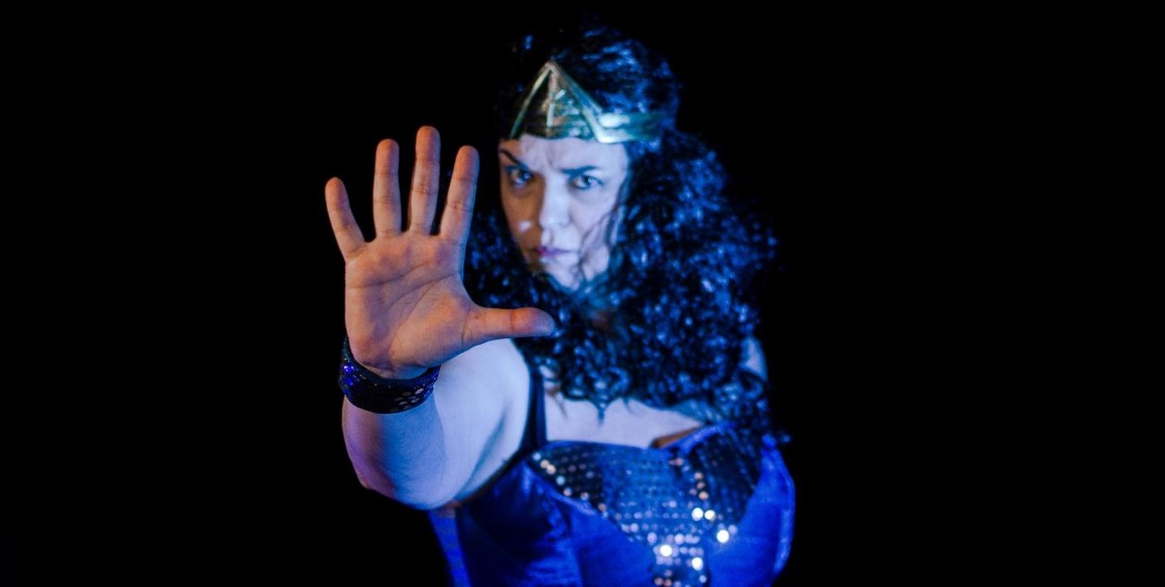  Vuelve "¿Gata Flora...Por algo será?"