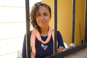 Una ex policía en prisión. Nadia Soperez llegó a ser subjefa del Comando Radioeléctrico de la Costa. Hoy tiene 40 años y cumple condena en el Penal Correccional N° 4 de la capital santafesina.  Crédito: Fernando Nicola.