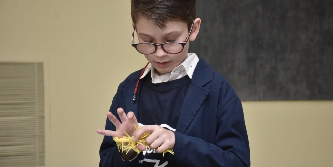 Ian, el niño con espectro autista que cuenta cómo es vivir con esa condición
