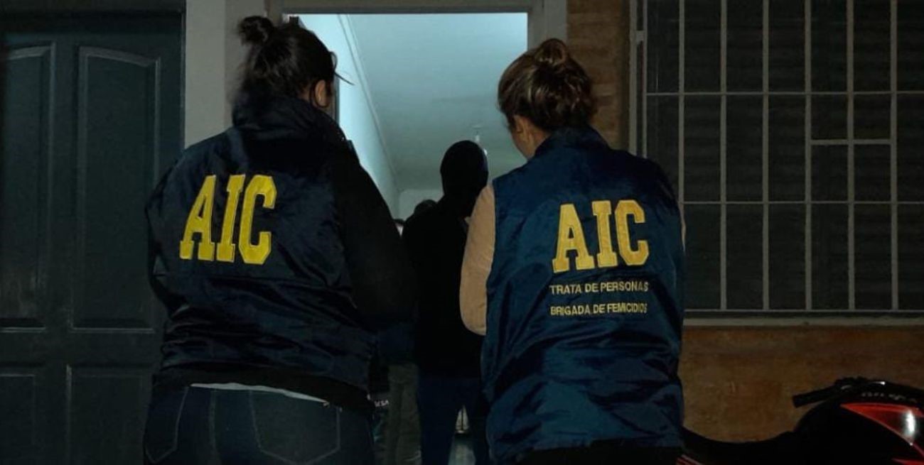 Quedó en prisión el acusado de prender fuego a su expareja en barrio Sargento Cabral