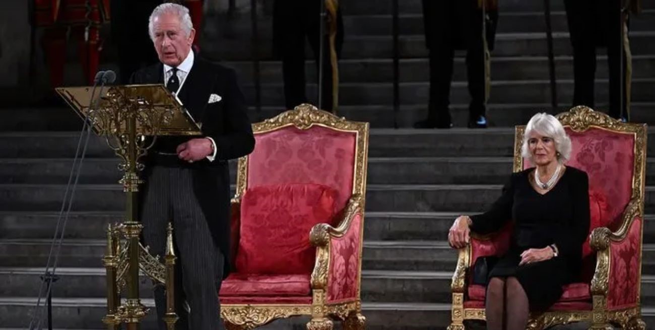 Carlos III se dirigió por primera vez al Parlamento británico