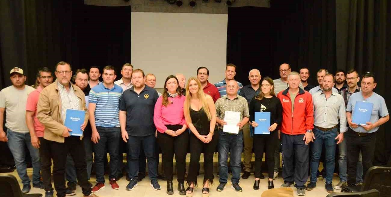 Giran recursos a clubes de Vera y General Obligado