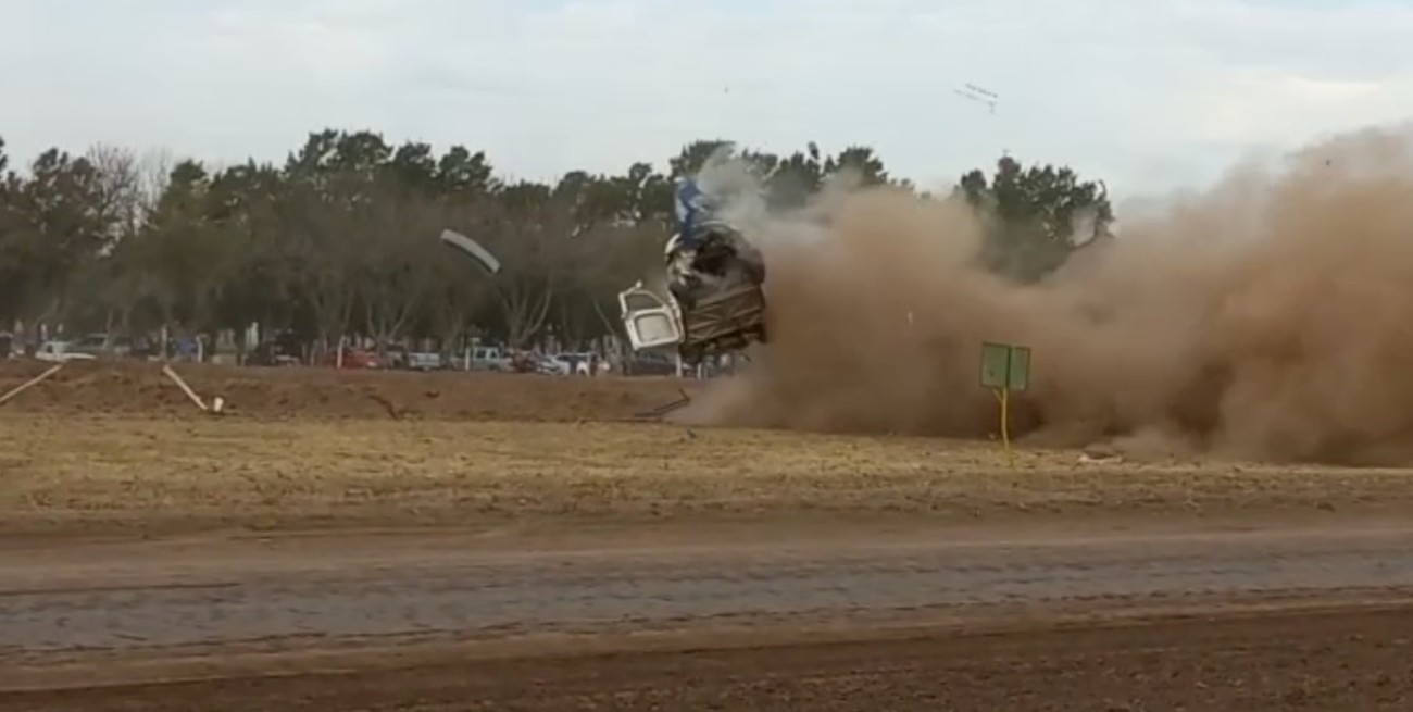 Video: impactante accidente en el automovilismo zonal en el sur de Santa Fe