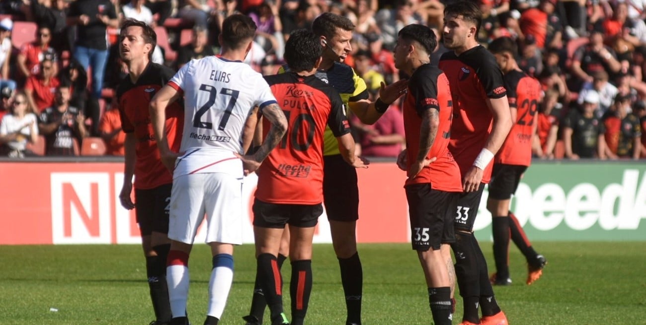 Colón empató contra San Lorenzo y los hinchas explotaron en las redes sociales
