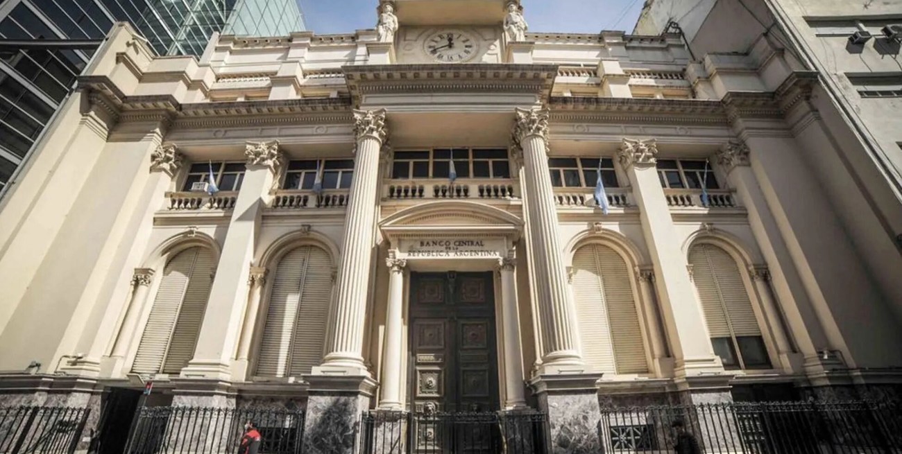 El Banco Central volvió a subir la tasa de interés y la llevó a 75% anual