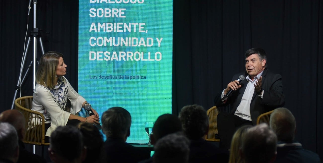 Concurrida reunión en el salón Mántaras de la Sociedad Rural