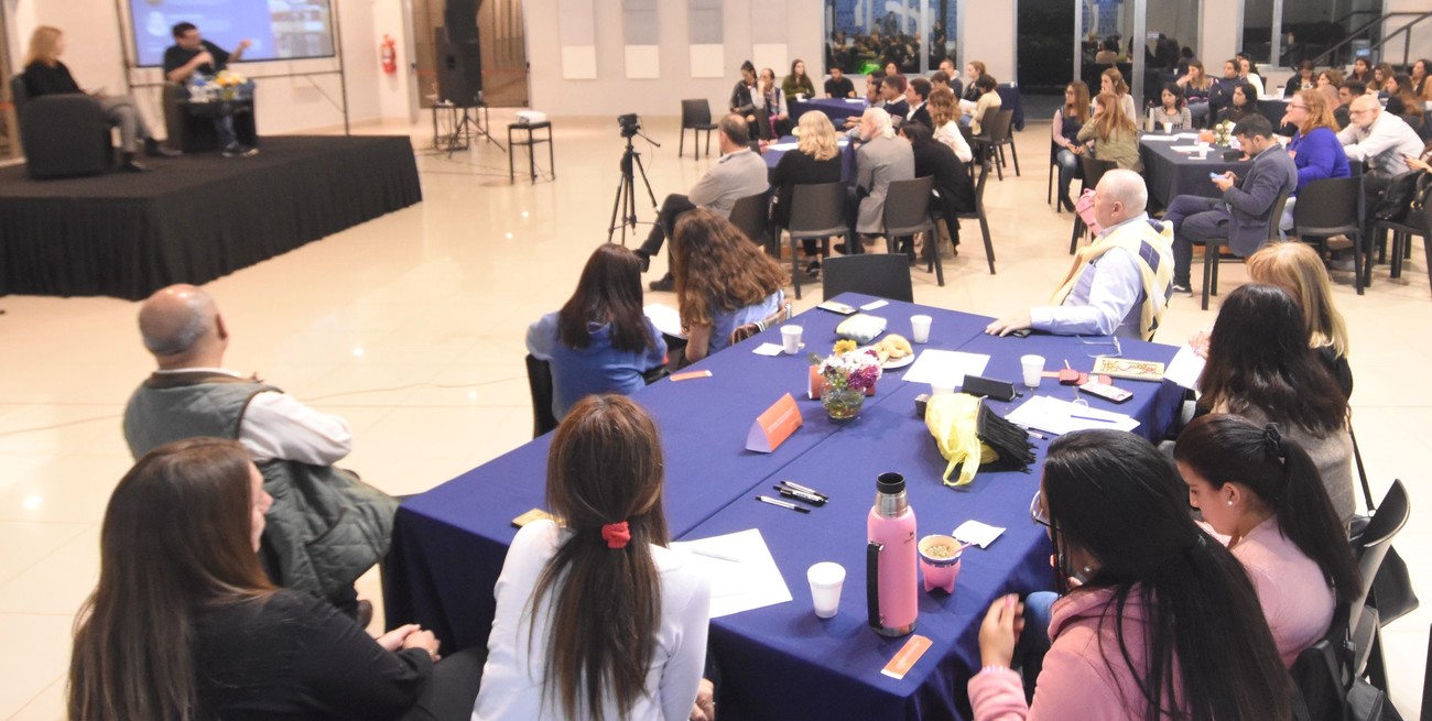 Repitencia: solo la punta del iceberg entre los problemas del secundario