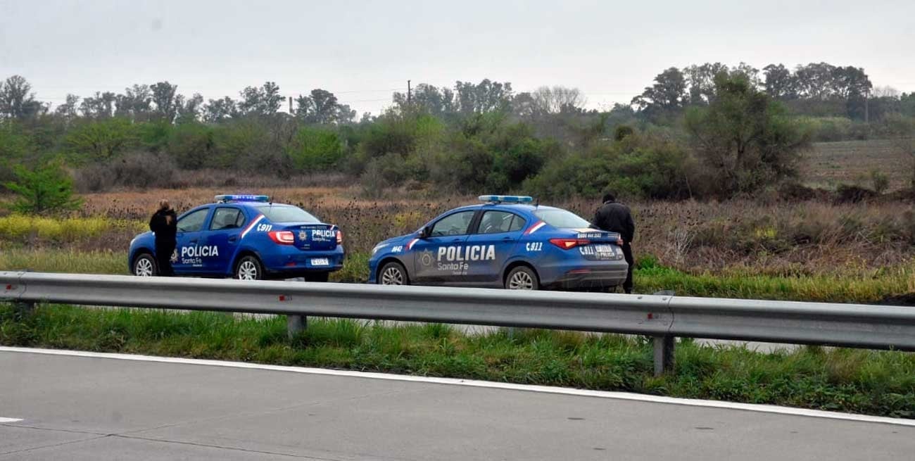 Apedrearon un colectivo interurbano y una joven pasajera sufrió lesiones en un ojo
