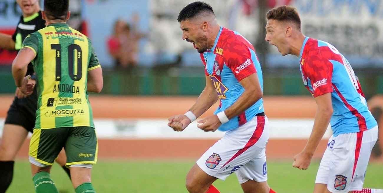 Arsenal enfrenta a Aldosivi con el objetivo de cortar su racha de derrotas