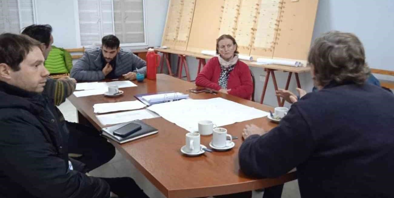 Colonia San José: el Ejecutivo local presentó el proyecto de red de agua potable