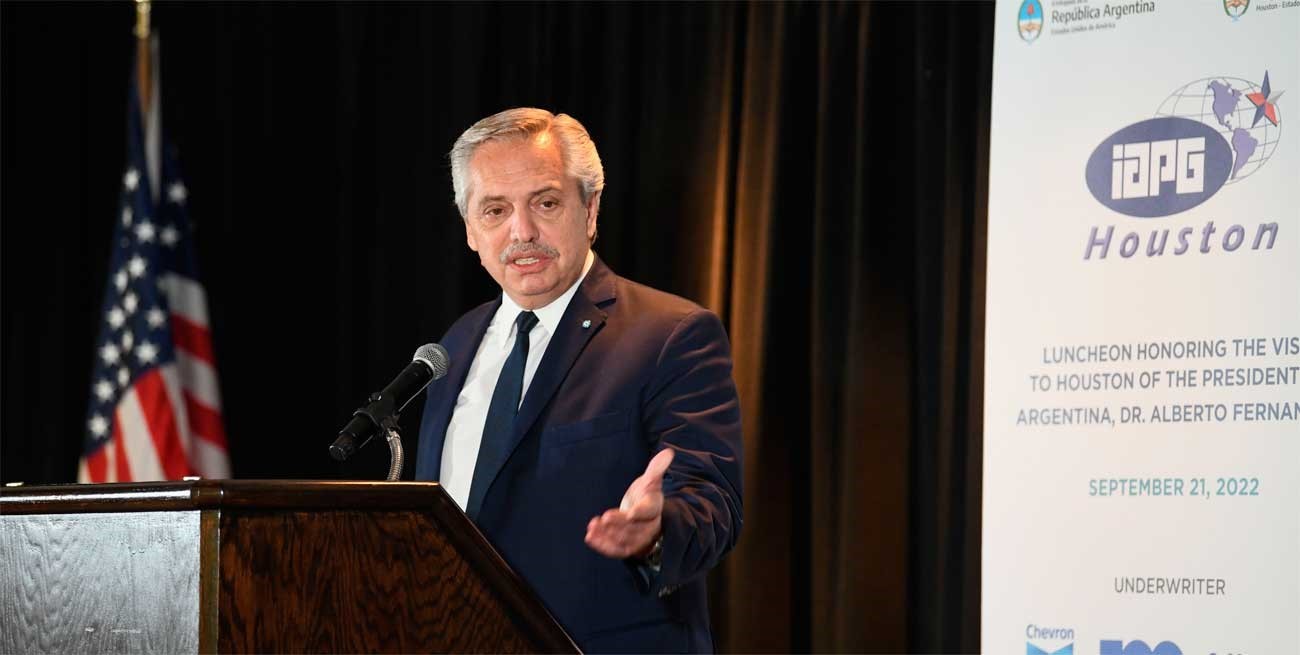 Alberto Fernández: "Hay que regular de algún modo el uso de las redes sociales"