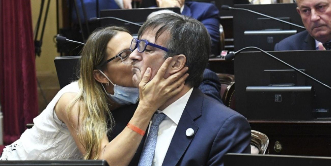 Esteban Bullrich tras recibir el alta: "La guerra contra la ELA continúa"