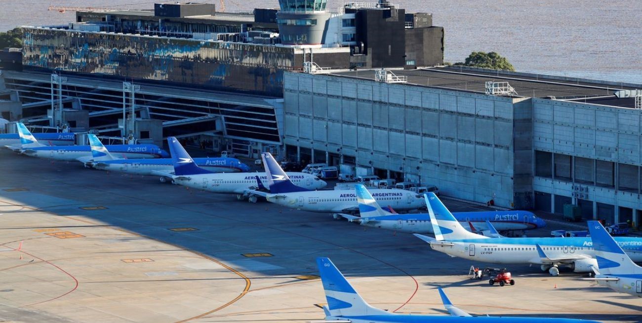Aerolíneas Argentinas: se suspendieron vuelos por un paro nacional de estatales