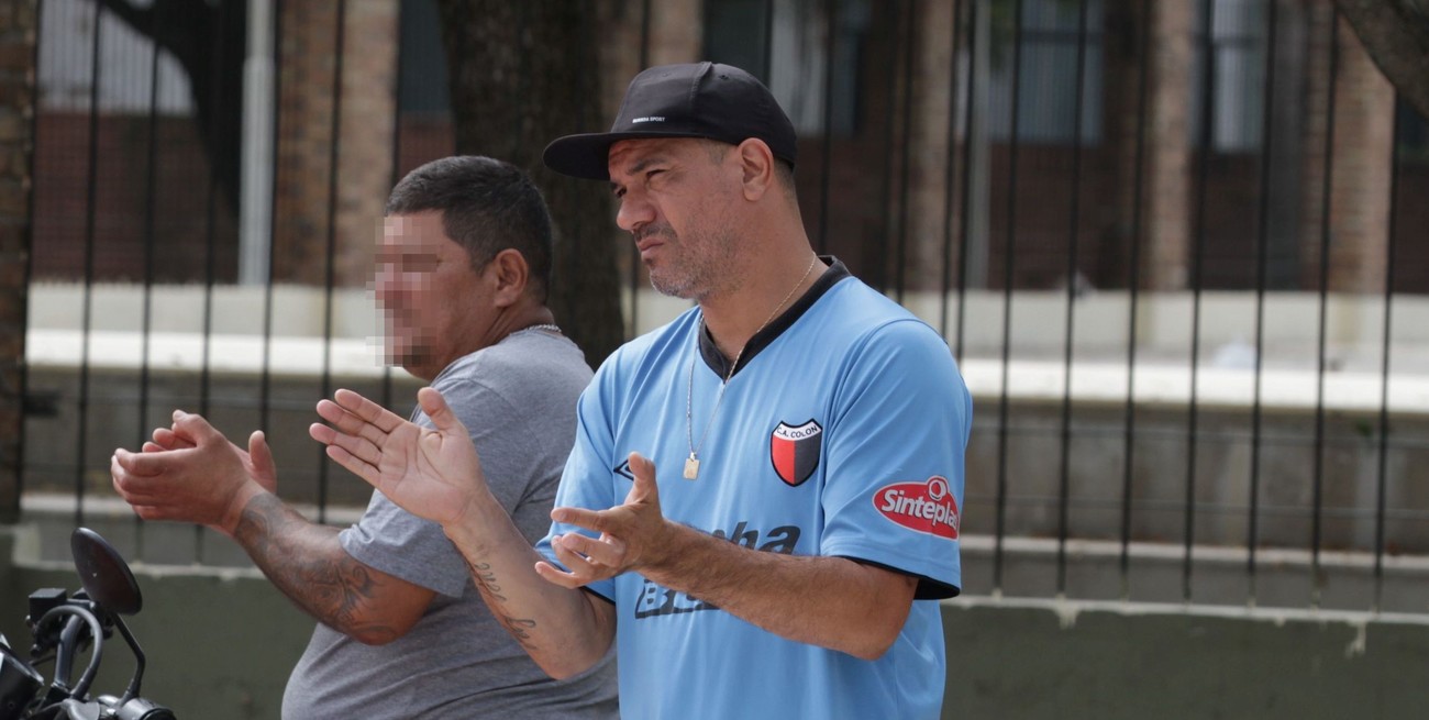 El jefe de la barra de Colón cobraba un sueldo que pagaba la comisión directiva