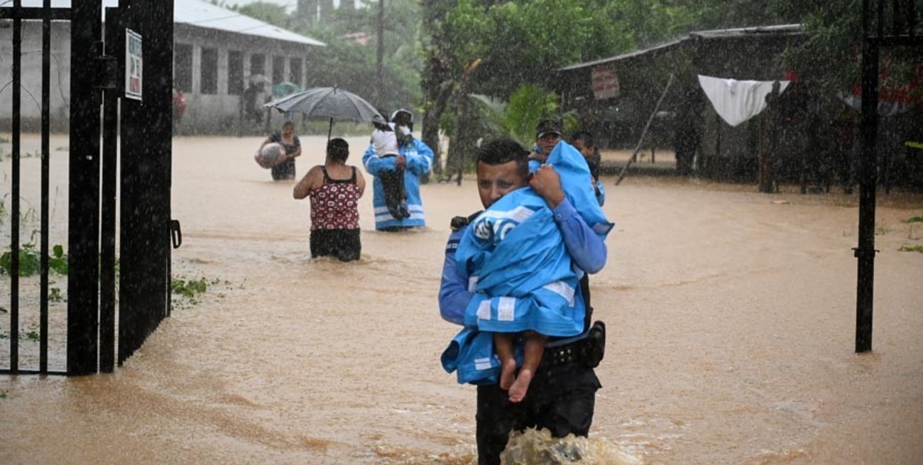 Cascos Blancos brindarán ayuda humanitaria en Honduras 

