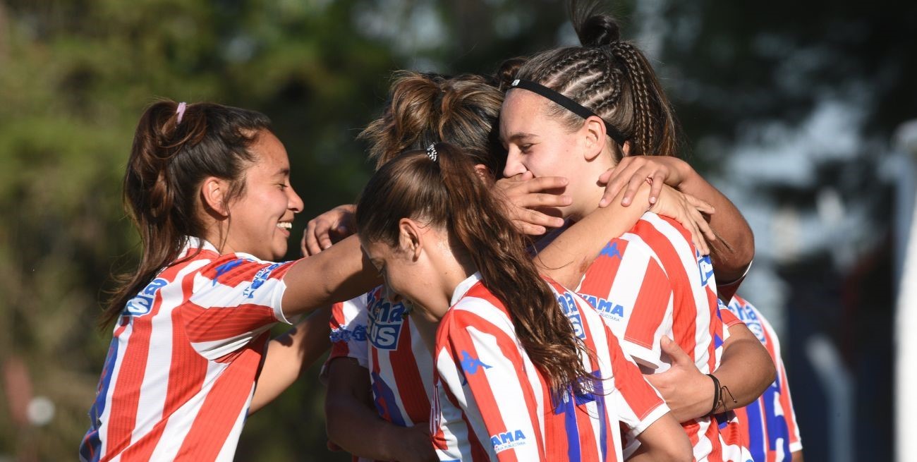 Unión goleó a Colón en el clásico de fútbol femenino de Liga Santafesina