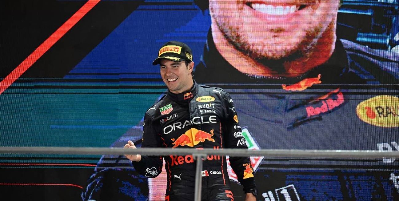 Checo Pérez gana en el Gran Premio de Singapur