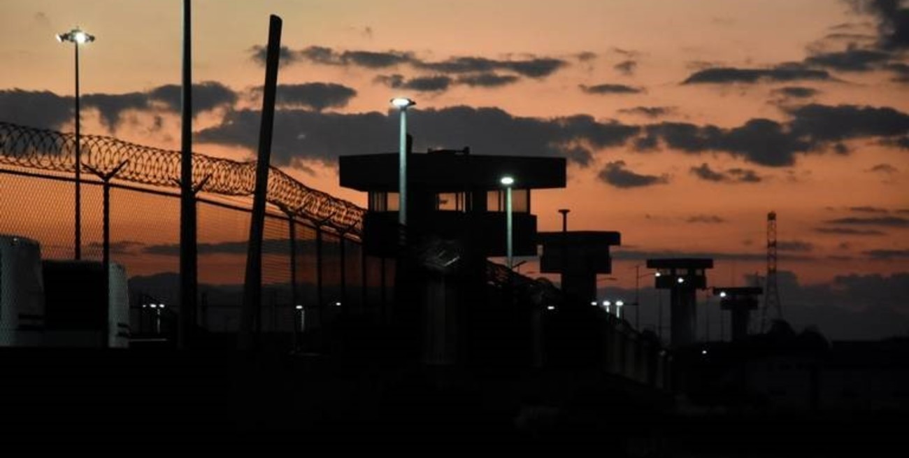 Un motín en una cárcel de Ecuador dejó 15 presos muertos y otros 21 heridos