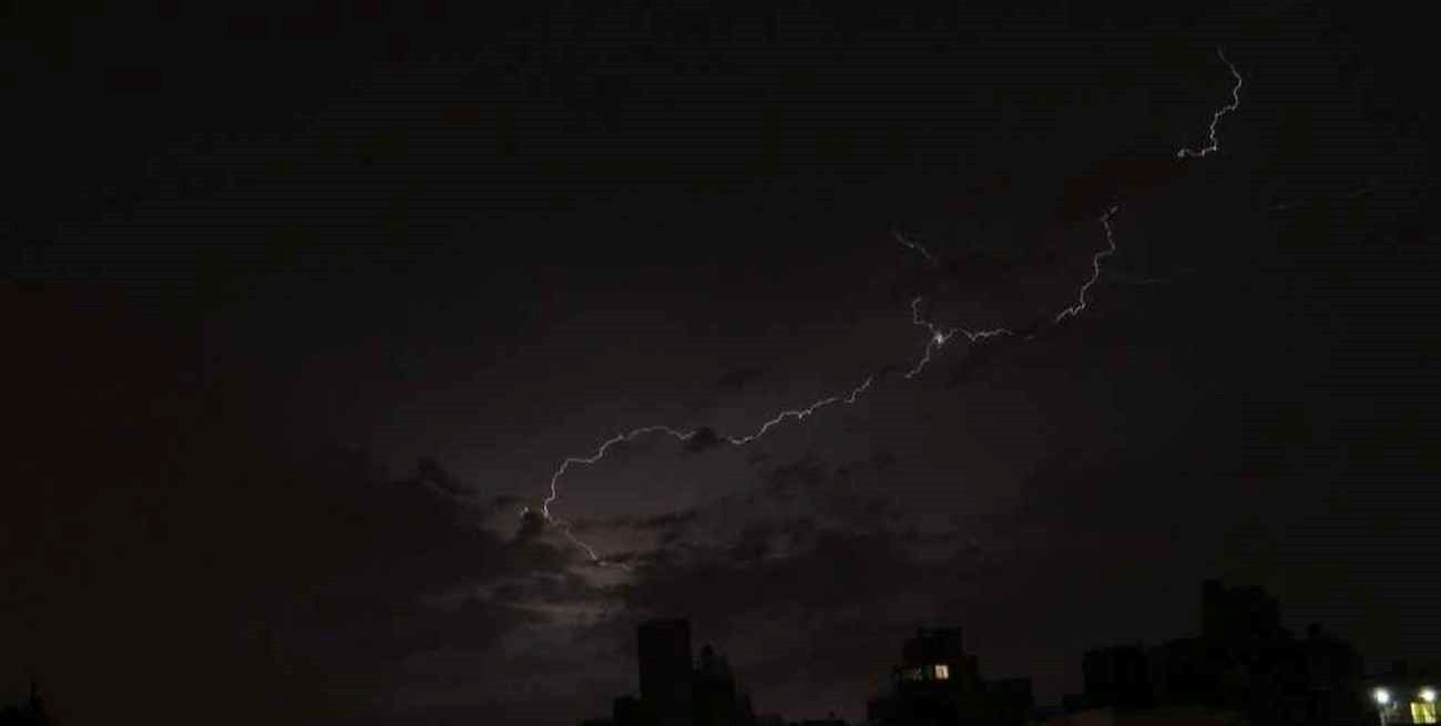 Se renueva el alerta por tormentas fuertes con lluvias intensas para el centro y norte de Santa Fe