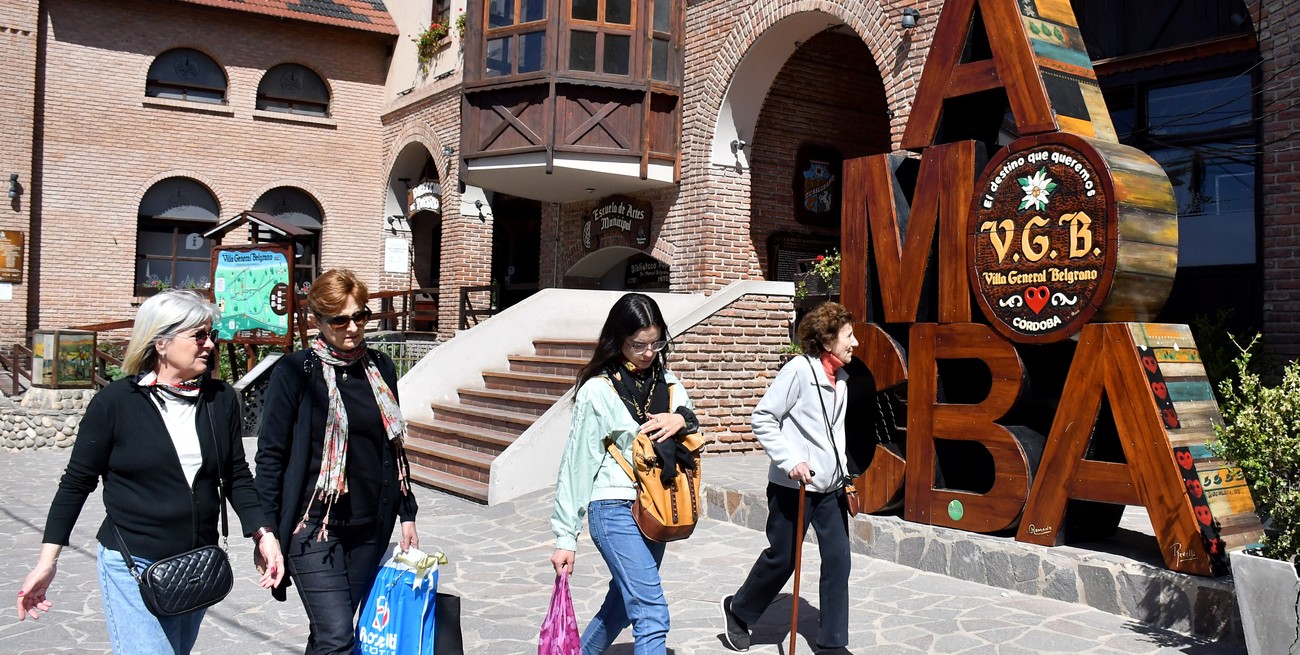 Cerca de dos millones de personas viajaron por la Argentina este fin de semana largo