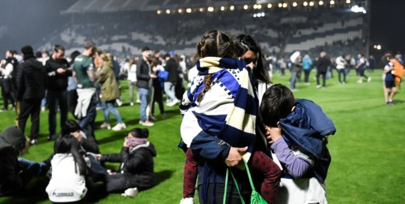 Se prohibió el uso de pistolas lanza gases y granadas en los espectáculos deportivos