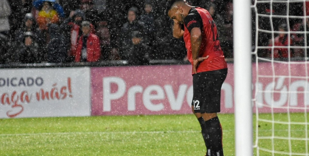 Colón fue un trámite de tres minutos para Racing