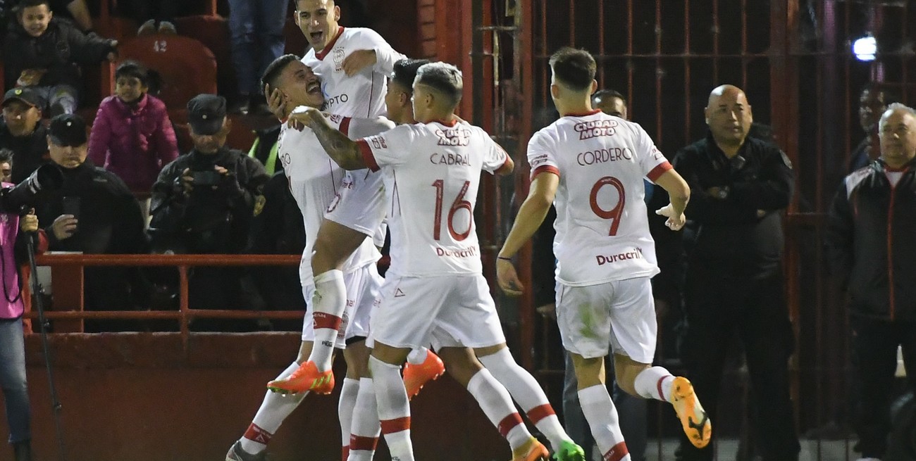 Huracán venció a Estudiantes y sueña con la Copa Libertadores