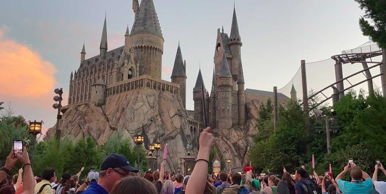 El increíble homenaje a Robbie Coltrane en el parque temático de Harry Potter