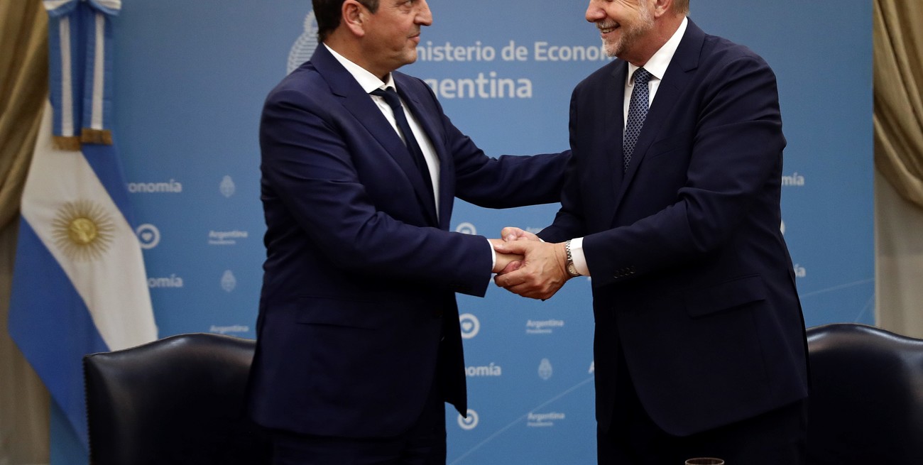 Se firmó el acta de entrega de títulos de la deuda histórica de la Nación con Santa Fe