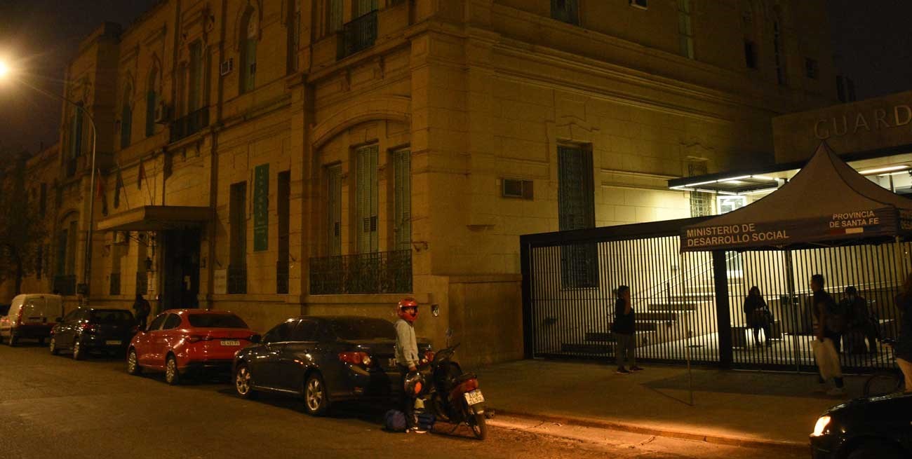 Un cuida-coches fue apuñalado en las cercanías del club Villa Dora