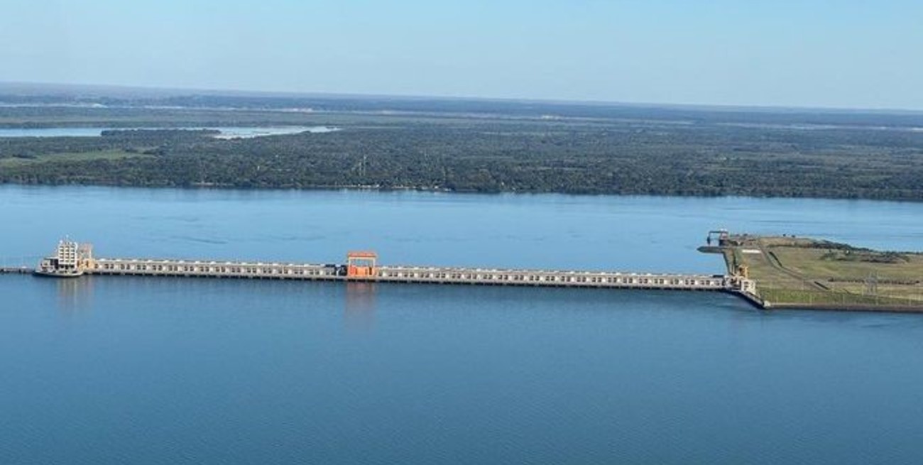 Paraguay deja de vender energía de Yacyretá porque Argentina no la paga