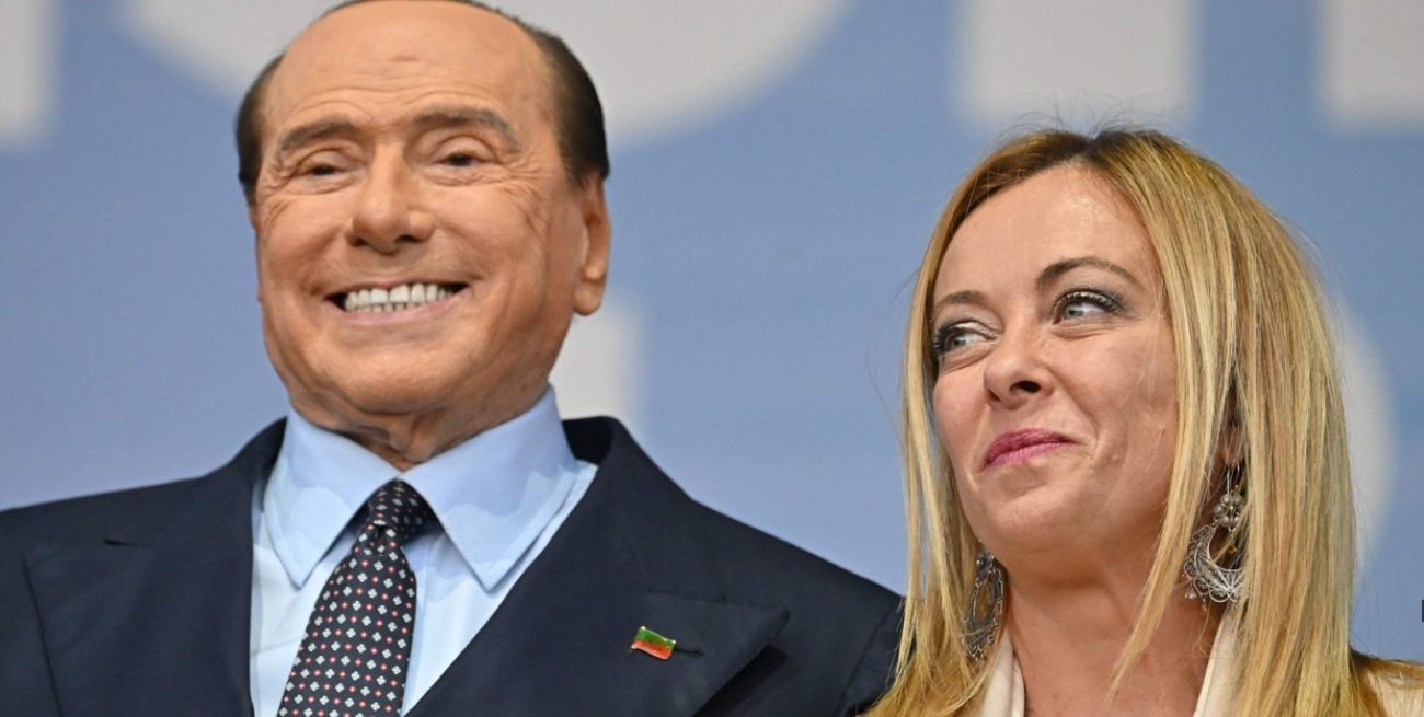 A horas de la formación del nuevo Gobierno italiano vuelven los cruces entre Meloni y Berlusconi
