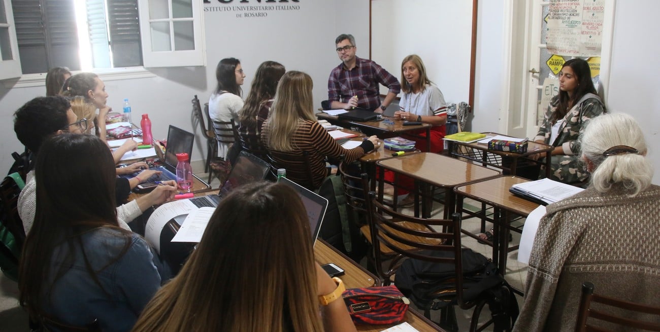 IUNIR: Educación de calidad en carreras de grado y postgrado