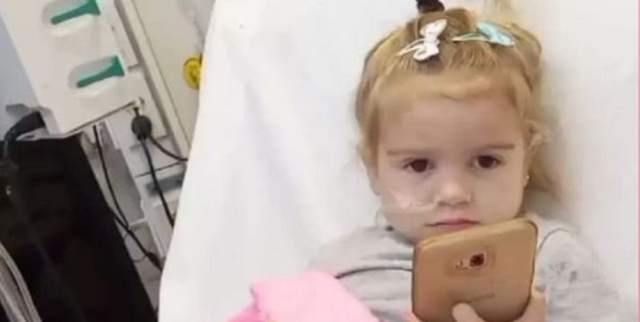 Holly ya recibió el trasplante de riñón: “Salió todo bien”, dijo su mamá