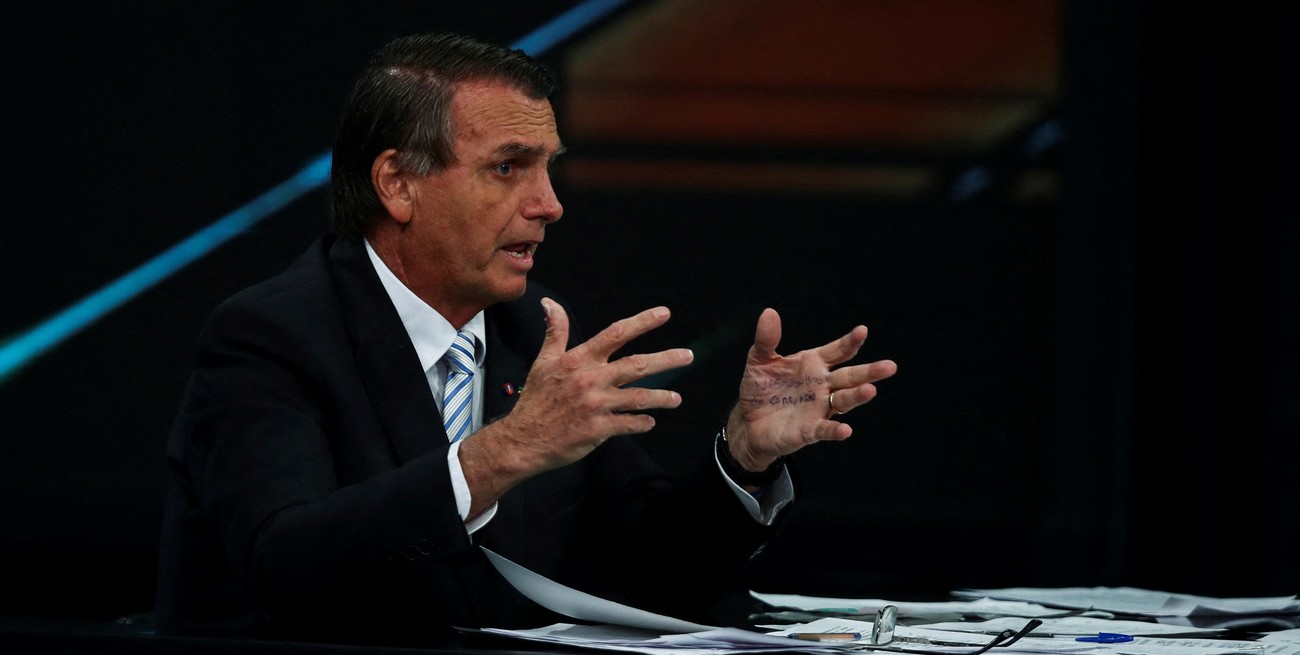 “Lula” Da Silva faltó a un debate previo a las elecciones y Bolsonaro dio una entrevista a la prensa