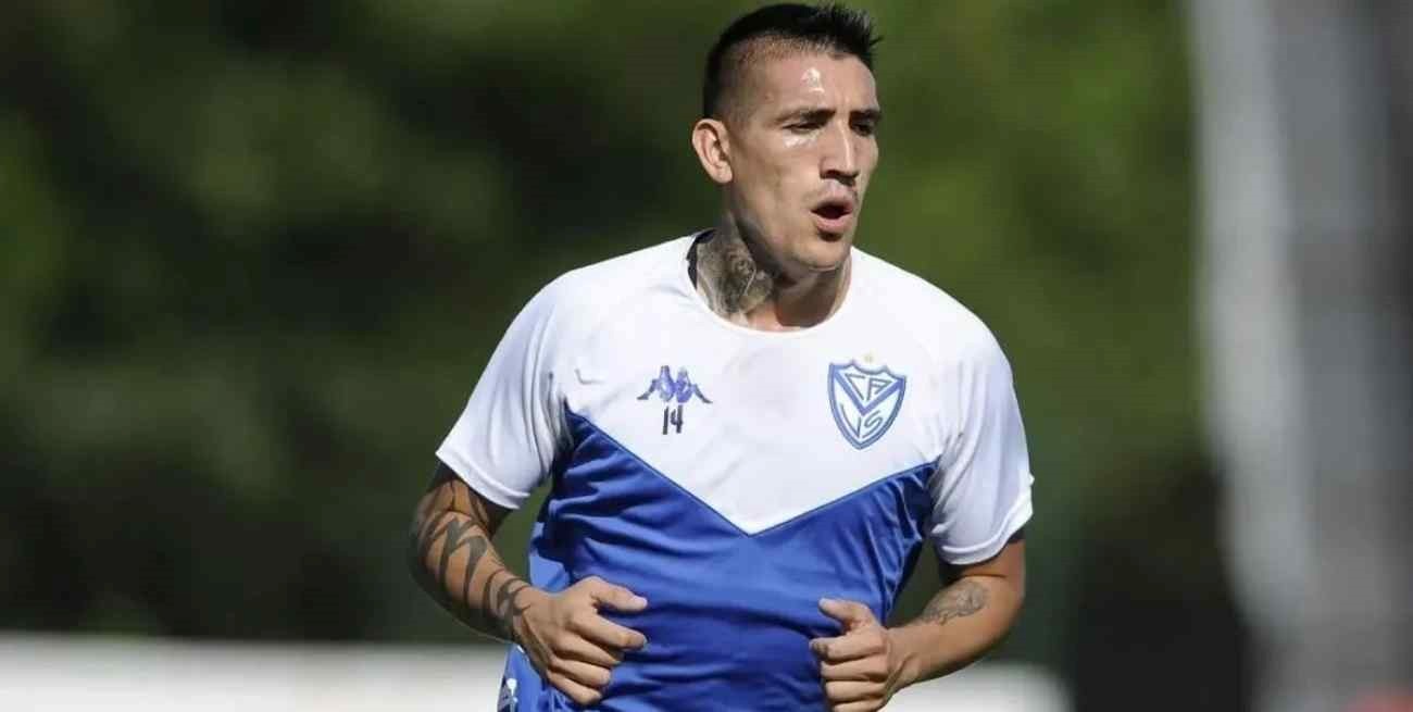 Ricardo Centurión reprochó a Vélez su falta de atención psicológica y el club lo dejó expuesto