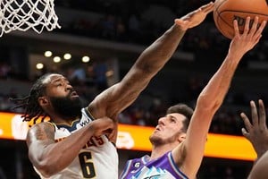 El cordobés jugó 15 minutos para Utah este viernes.