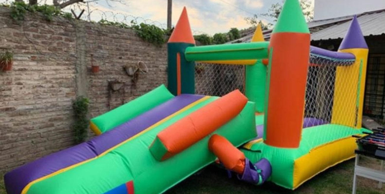 Se voló un castillo inflable con un niño adentro: quedó en terapia intensiva