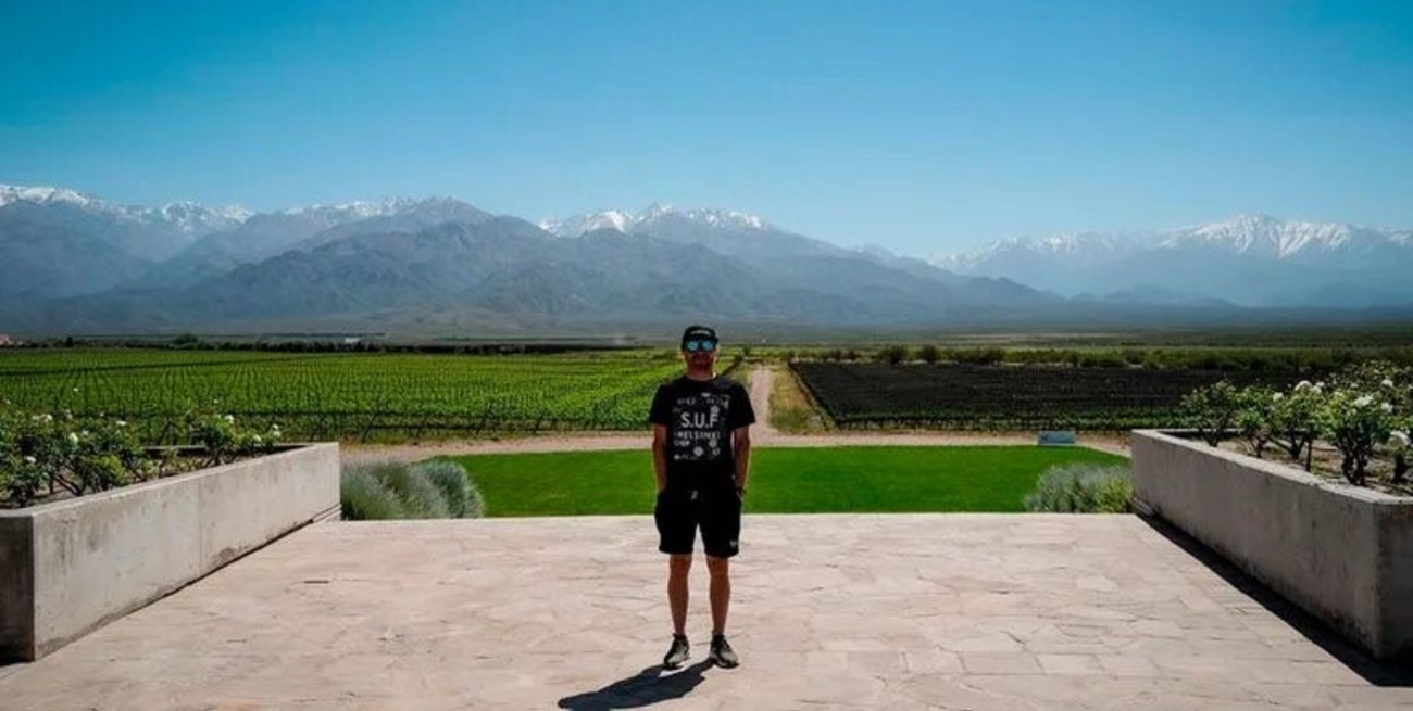Valtteri Bottas, estrella de la Fórmula 1, de vacaciones en Mendoza: “Estoy aquí por el Malbec”