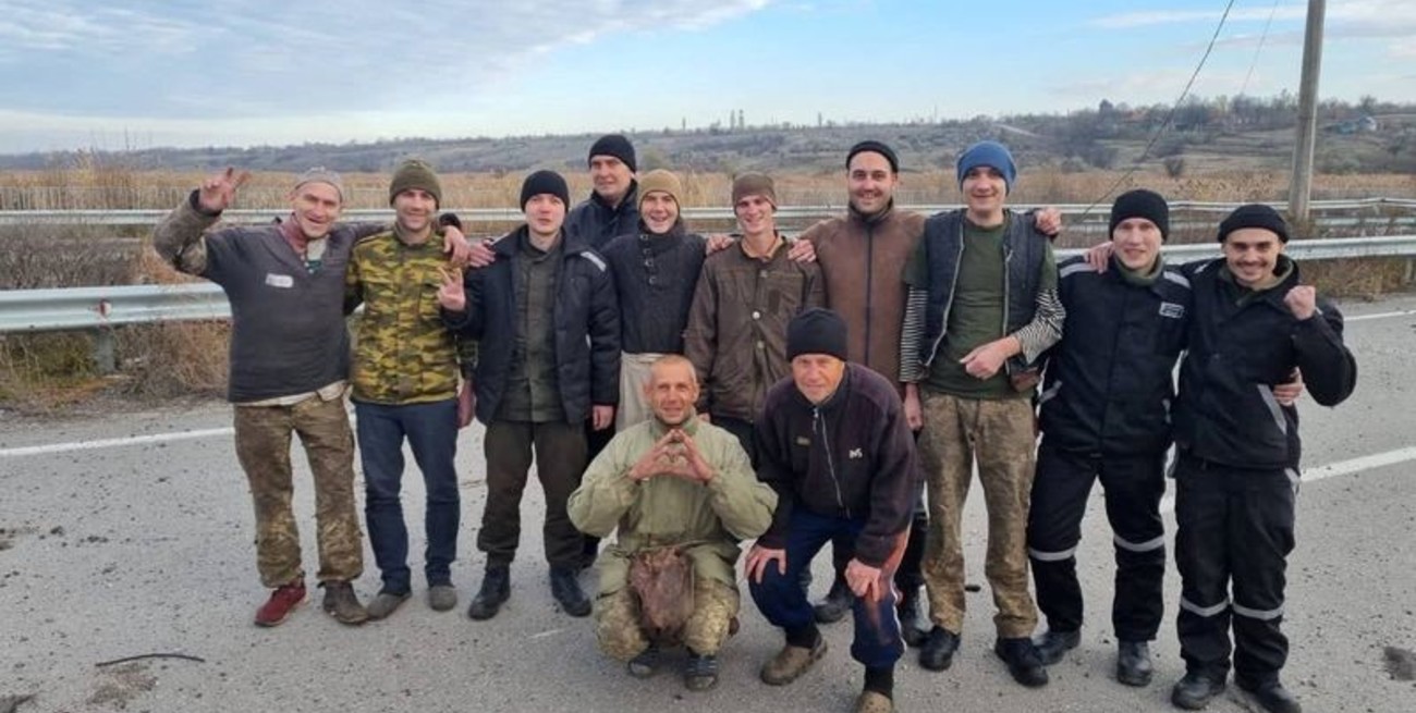 Rusia y Ucrania liberaron a 214 personas tras un intercambio de prisioneros