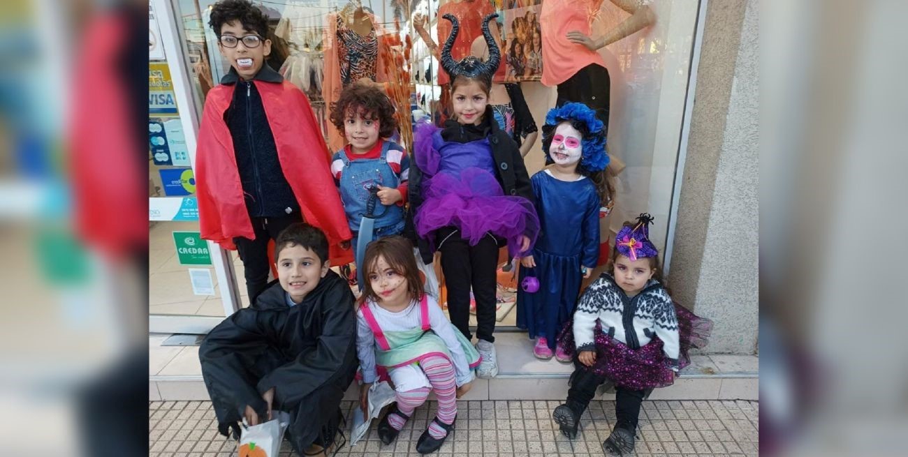 Línea directa: "Apoyo a Spahn y al club Unión", "Contenedor con fuego, vidrios rotos, residuos..." y otros mensajes