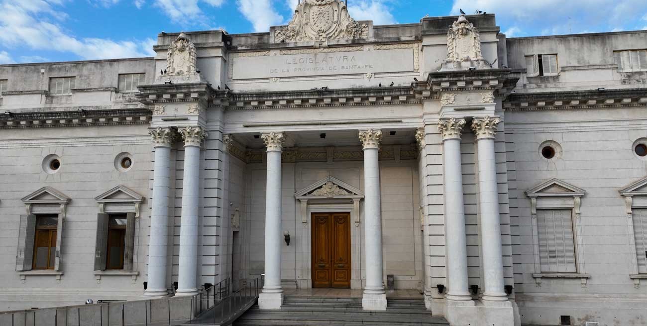 El Senado de Santa Fe advierte que se deben pagar doble los feriados