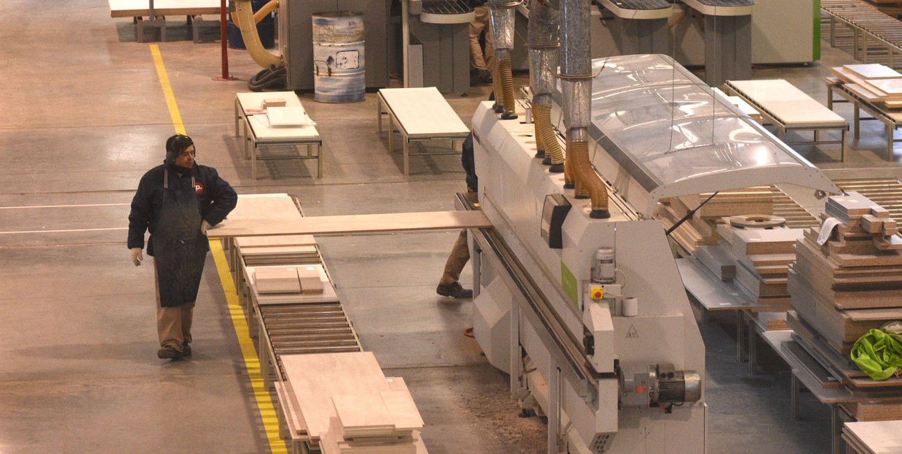 Las fábricas argentinas usan el 68,6% de su capacidad instalada