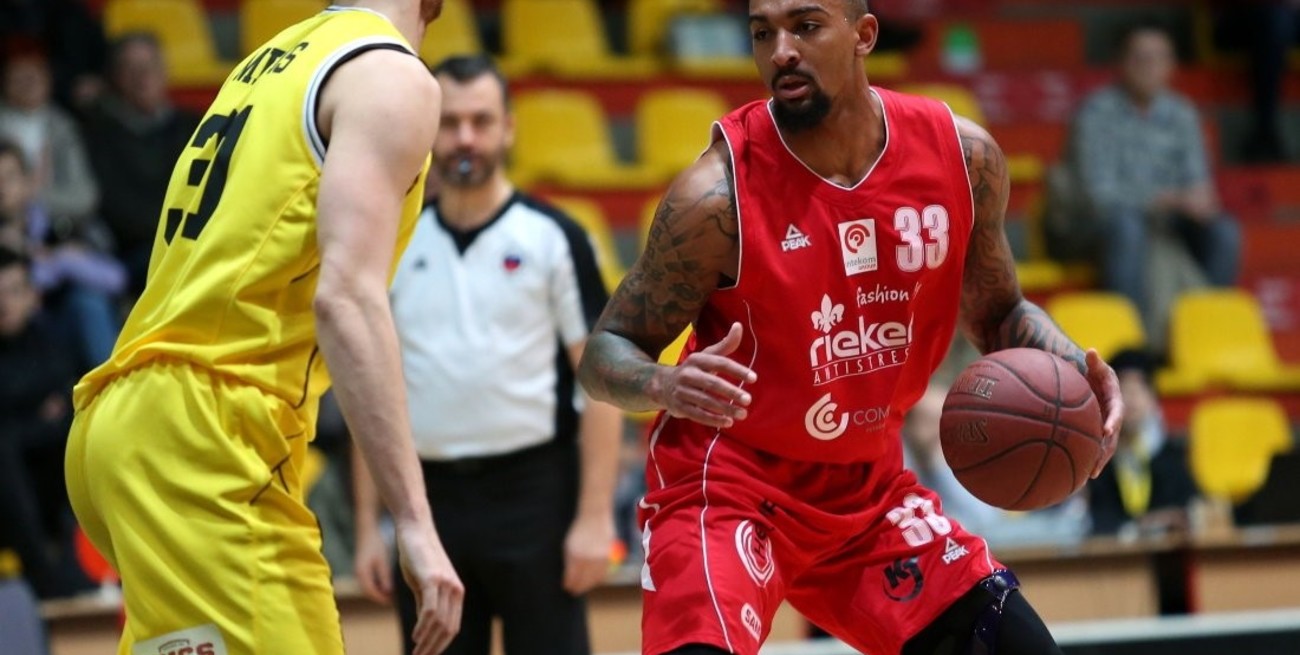 Básquet: Unión presentó a Miles Bowman Jr. como nuevo jugador del equipo 