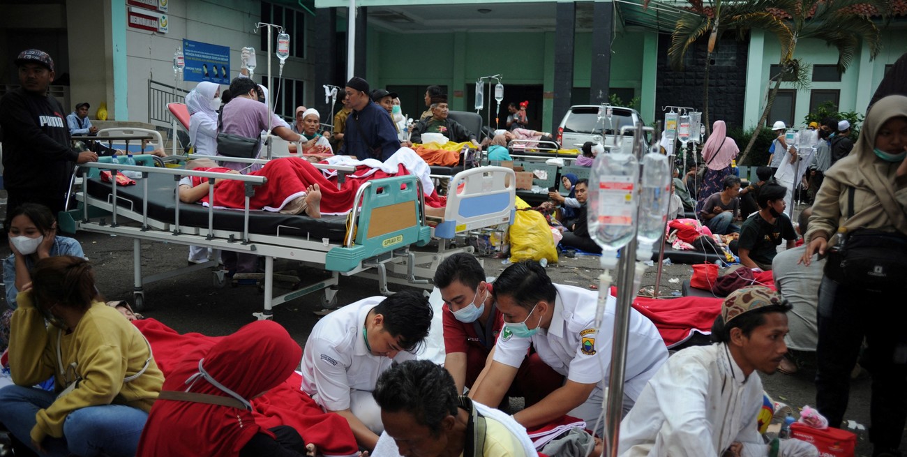 Un terremoto en Indonesia dejó decenas de muertos
