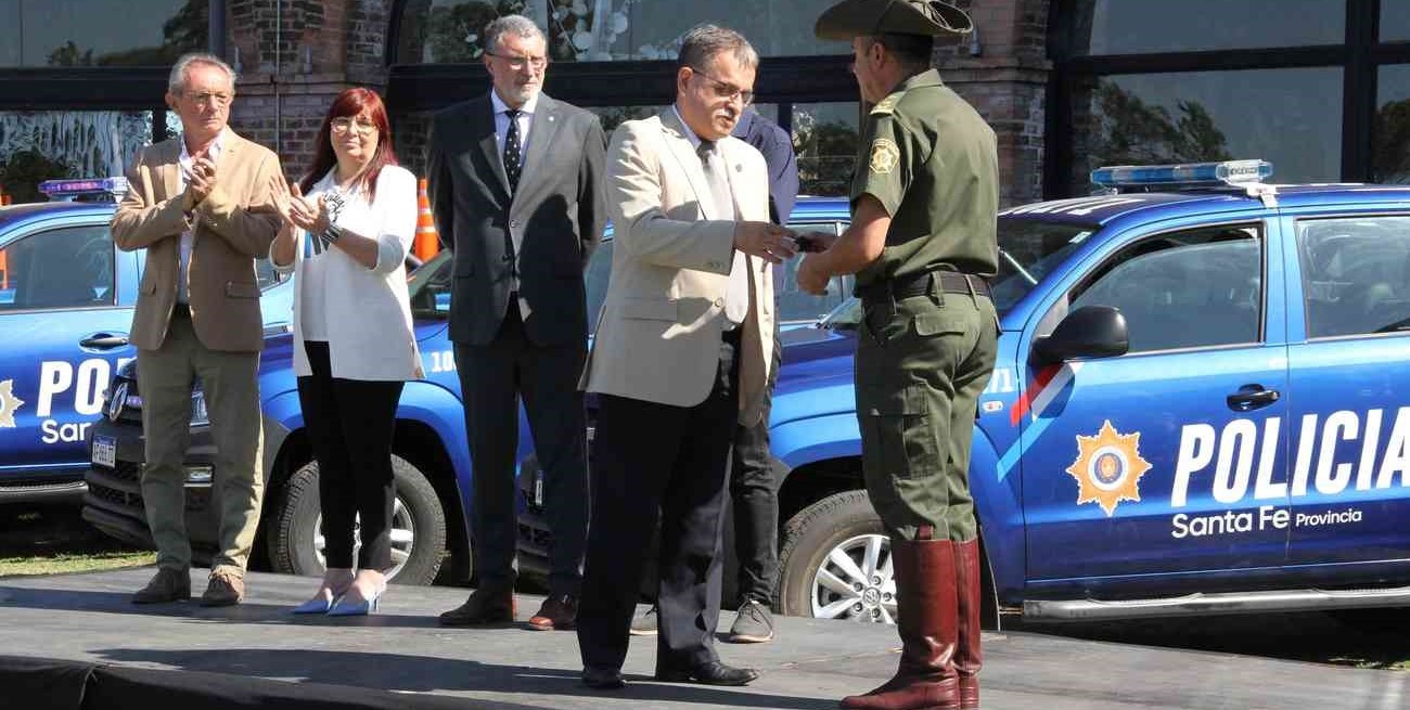 Entregaron 31 patrulleros a la Dirección General de Seguridad Rural “Los Pumas”