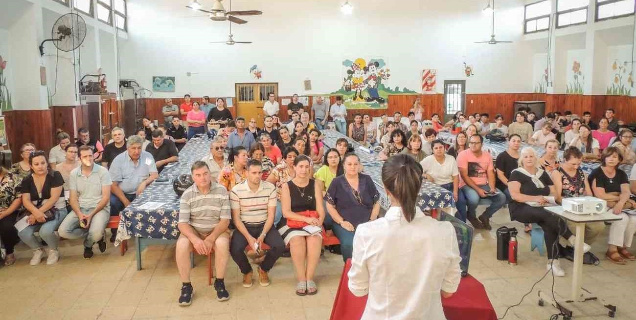 Multitudinaria convocatoria en la primera asamblea ciudadana del plan estratégico 2030
