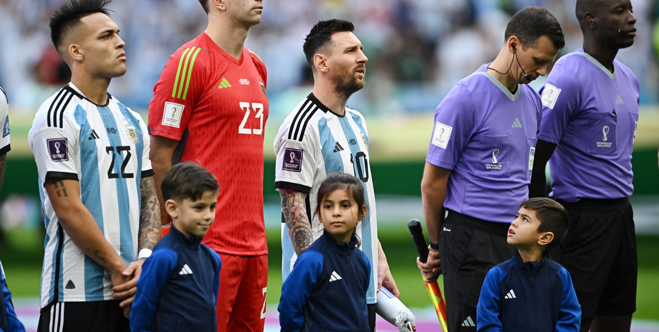 Así sonó el Himno Nacional Argentino en el debut de la Selección ante Arabia Saudita